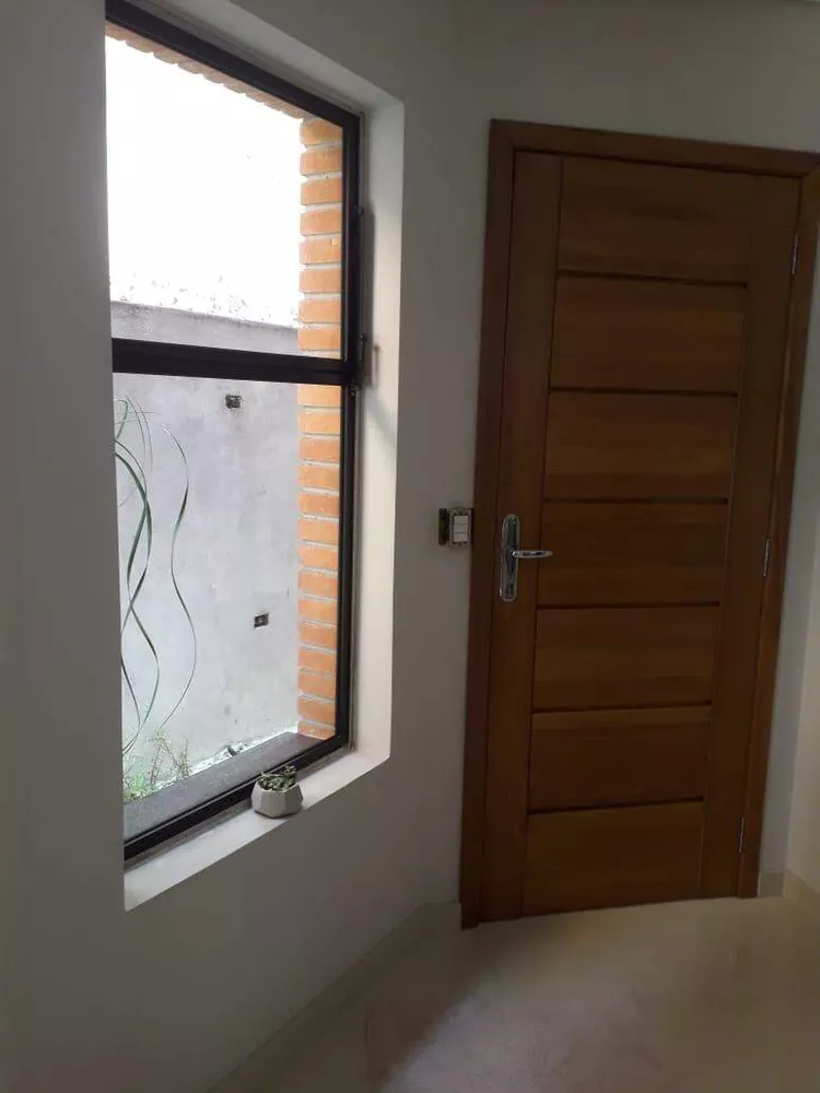 Sobrado à venda com 3 quartos, 295m² - Foto 4