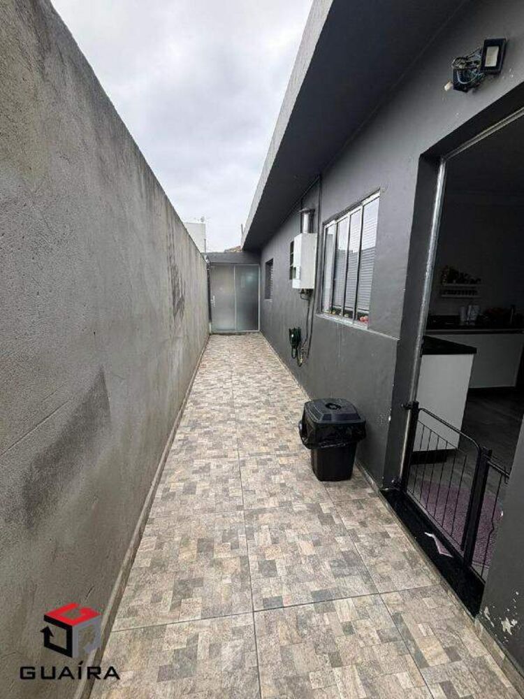 Casa à venda com 3 quartos, 175m² - Foto 4