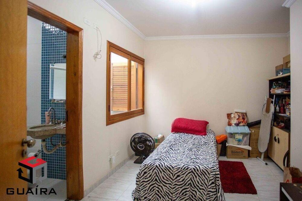 Sobrado à venda com 3 quartos, 200m² - Foto 24