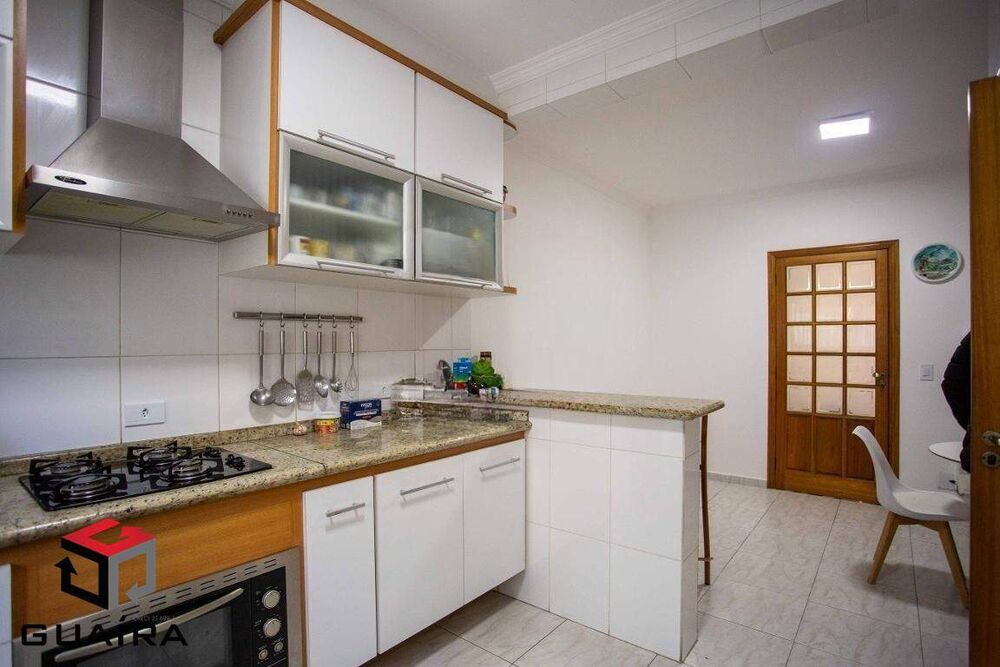 Sobrado à venda com 3 quartos, 200m² - Foto 12