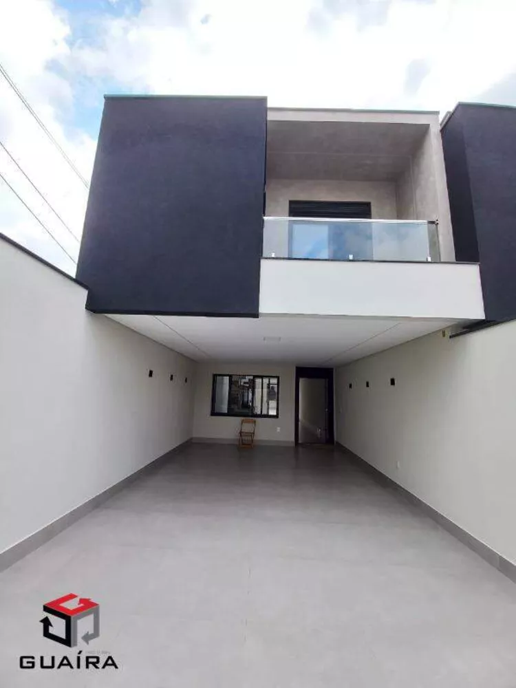 Sobrado à venda com 4 quartos, 200m² - Foto 1