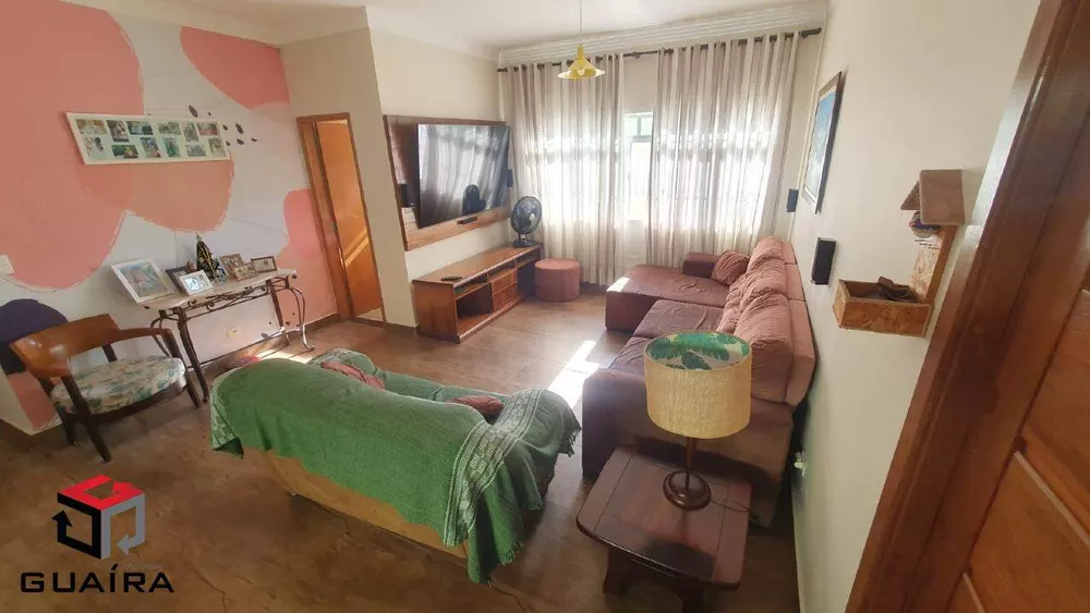 Casa à venda com 3 quartos, 194m² - Foto 2