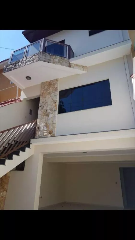 Sobrado à venda com 3 quartos, 200m² - Foto 3