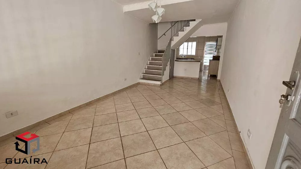 Sobrado para alugar com 3 quartos, 70m² - Foto 1