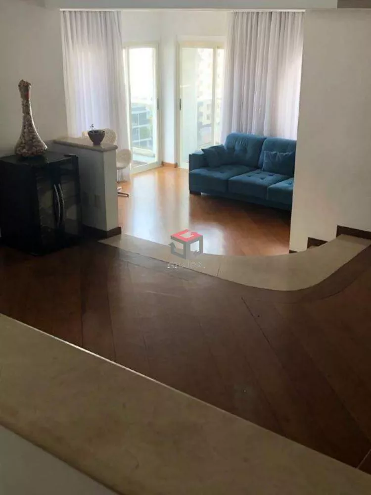 Apartamento à venda com 3 quartos, 180m² - Foto 2