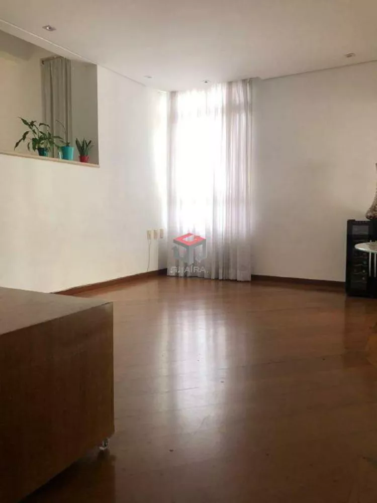 Apartamento à venda com 3 quartos, 180m² - Foto 4