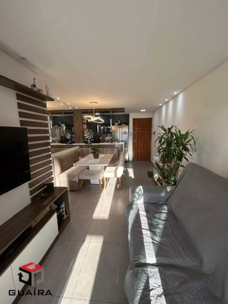 Apartamento à venda com 2 quartos, 65m² - Foto 1