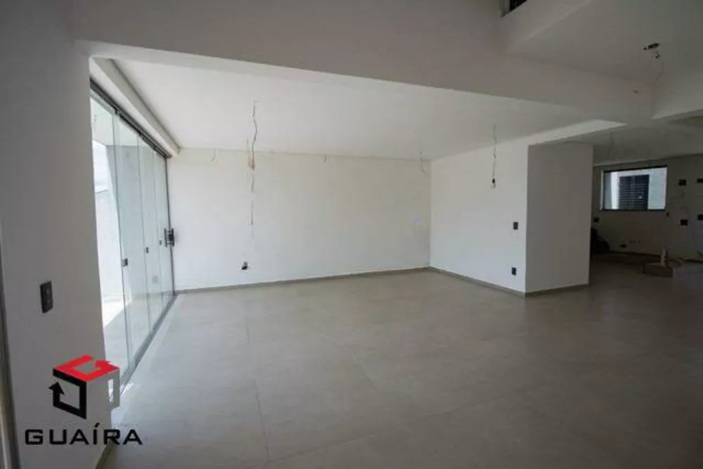 Sobrado à venda com 3 quartos, 340m² - Foto 1