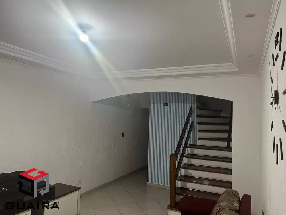 Sobrado à venda com 3 quartos, 204m² - Foto 1