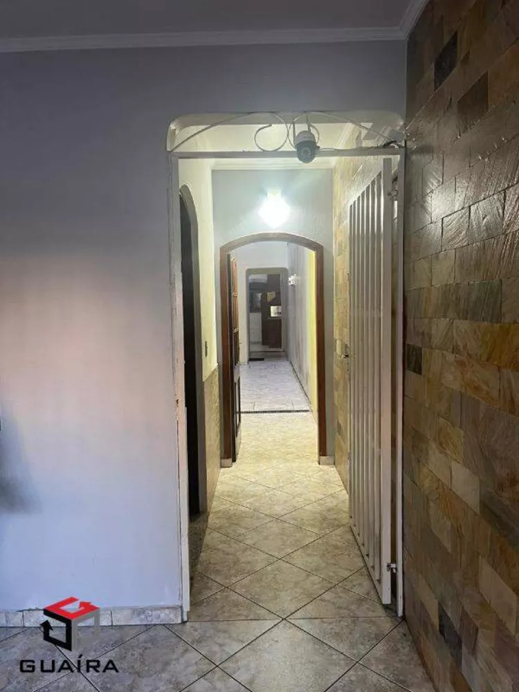 Sobrado à venda com 3 quartos, 204m² - Foto 4