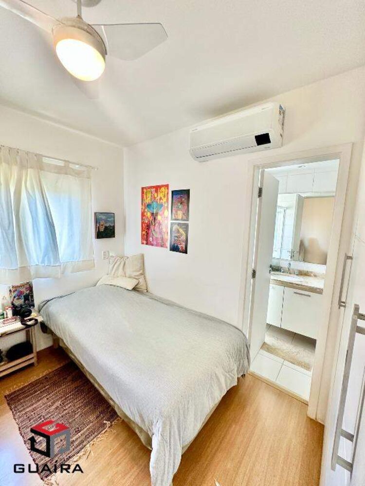 Apartamento à venda com 3 quartos, 140m² - Foto 2