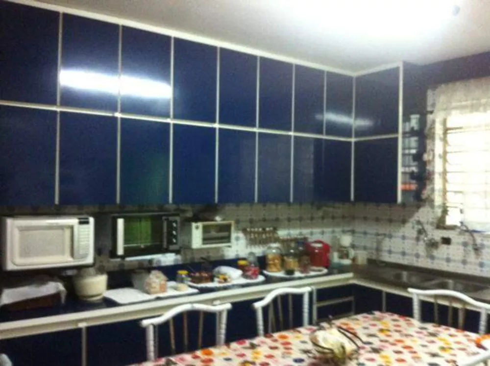 Sobrado à venda com 3 quartos, 206m² - Foto 1