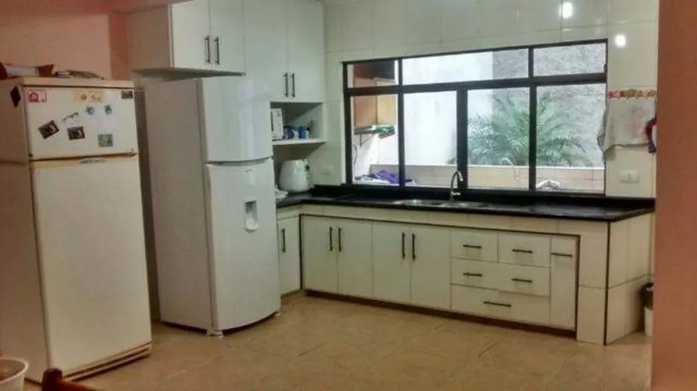 Sobrado à venda com 4 quartos, 273m² - Foto 1