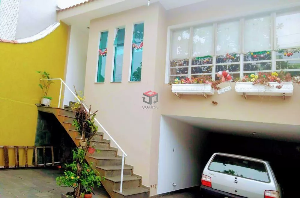 Sobrado à venda com 3 quartos, 206m² - Foto 1