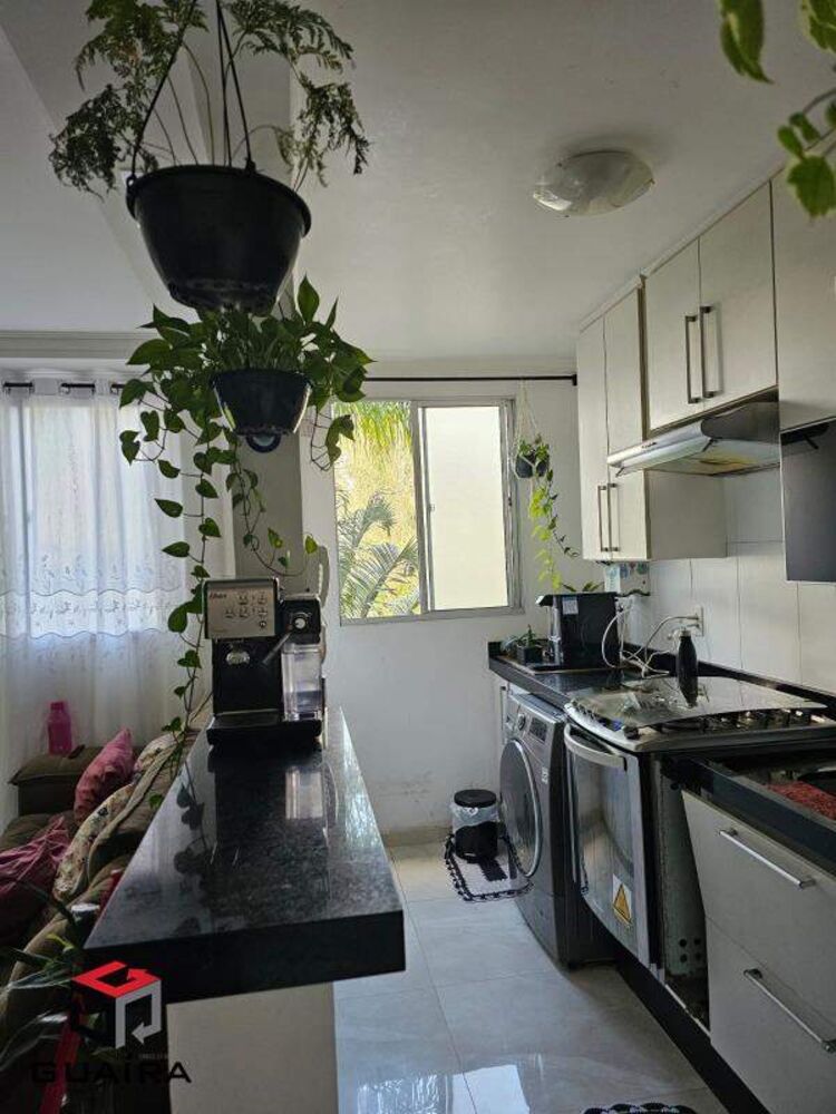 Apartamento à venda com 2 quartos, 47m² - Foto 2