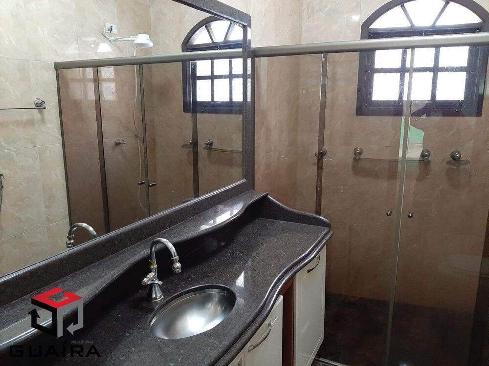 Sobrado à venda com 3 quartos, 240m² - Foto 12