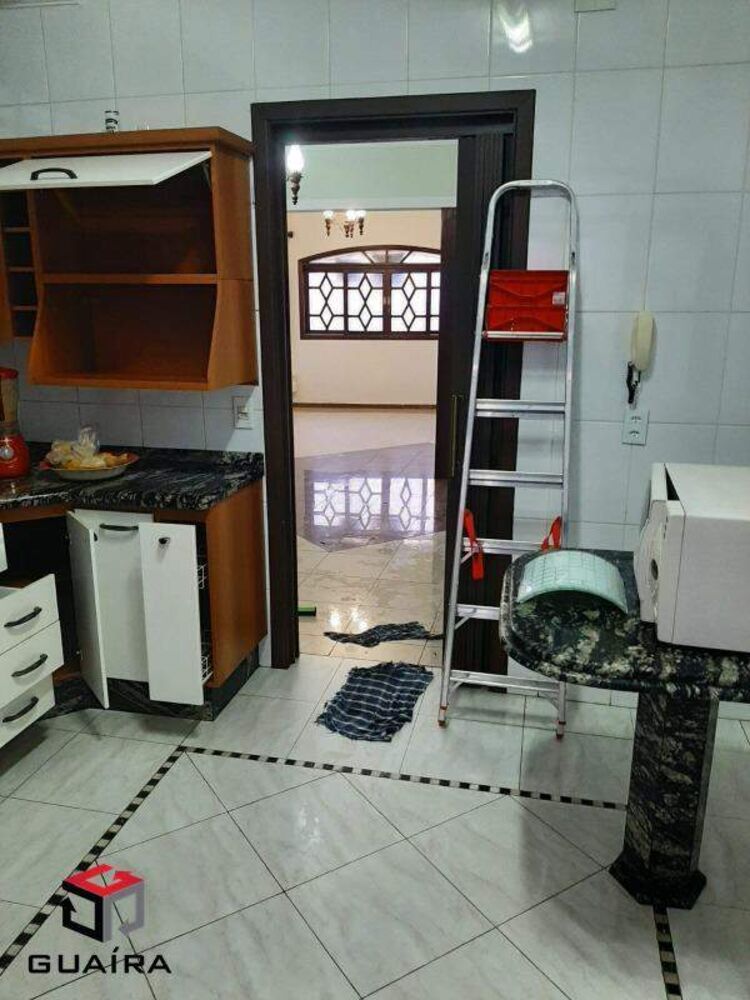 Sobrado à venda com 3 quartos, 240m² - Foto 5