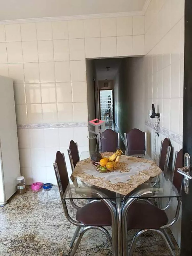 Apartamento à venda com 4 quartos, 246m² - Foto 3