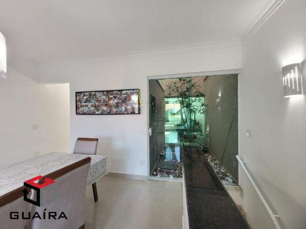 Sobrado à venda com 3 quartos, 229m² - Foto 13