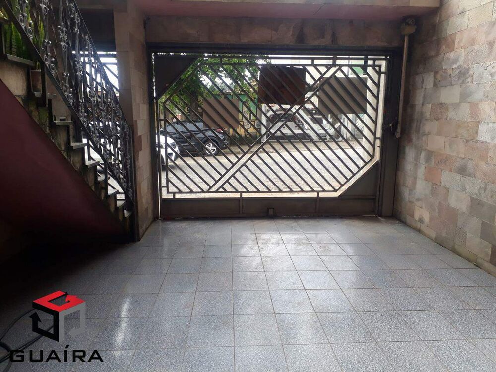 Sobrado à venda com 3 quartos, 250m² - Foto 1
