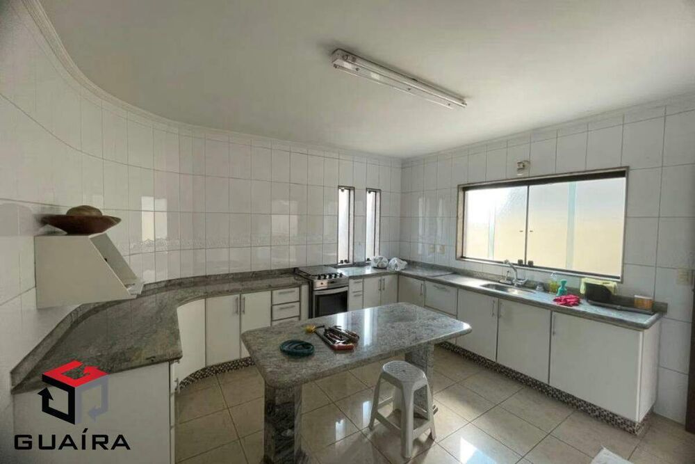 Sobrado à venda com 3 quartos, 384m² - Foto 9
