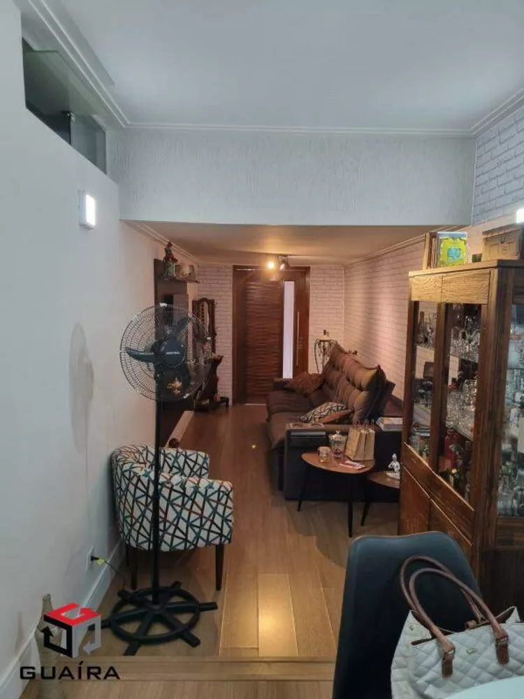 Casa à venda com 3 quartos, 121m² - Foto 1