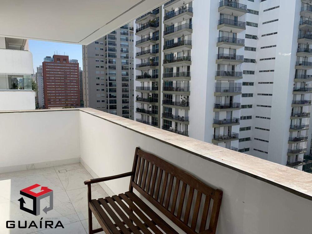 Apartamento para alugar com 4 quartos, 144m² - Foto 2