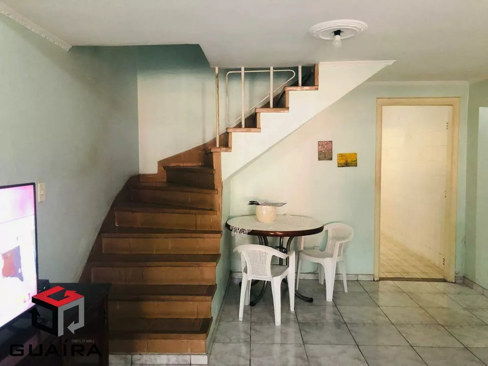 Sobrado à venda com 3 quartos, 127m² - Foto 1