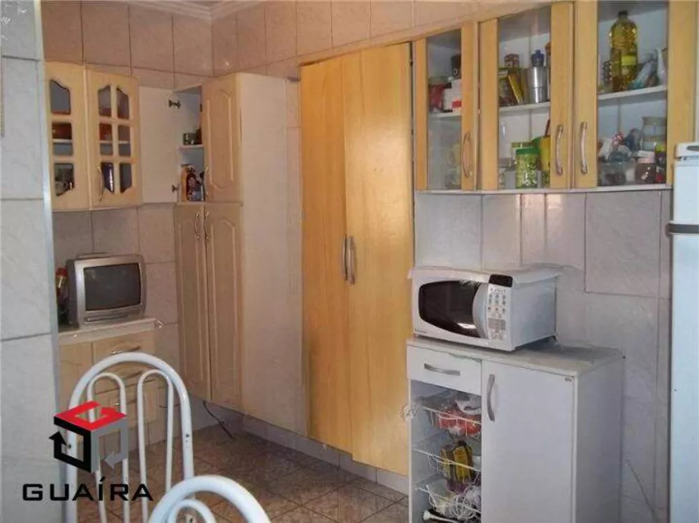 Casa à venda com 2 quartos, 180m² - Foto 2