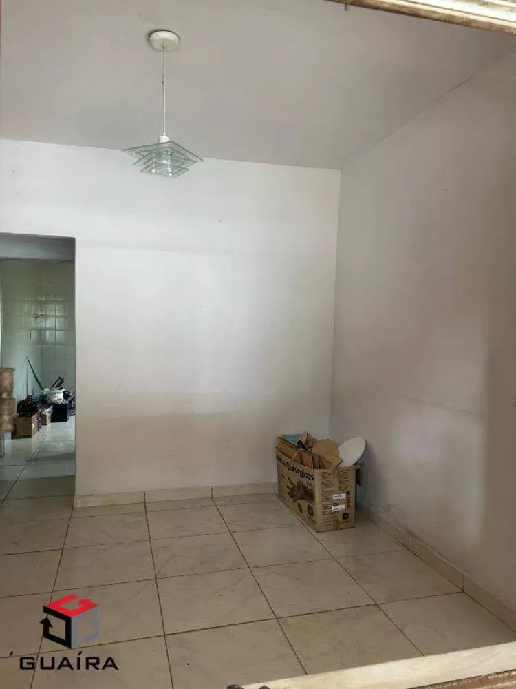 Casa à venda com 4 quartos, 270m² - Foto 2