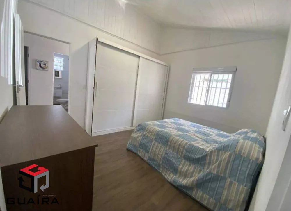 Casa à venda com 4 quartos, 240m² - Foto 4