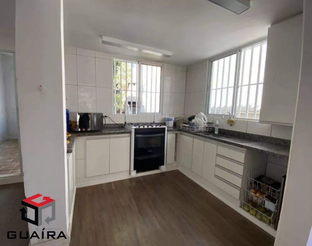 Casa à venda com 4 quartos, 240m² - Foto 3