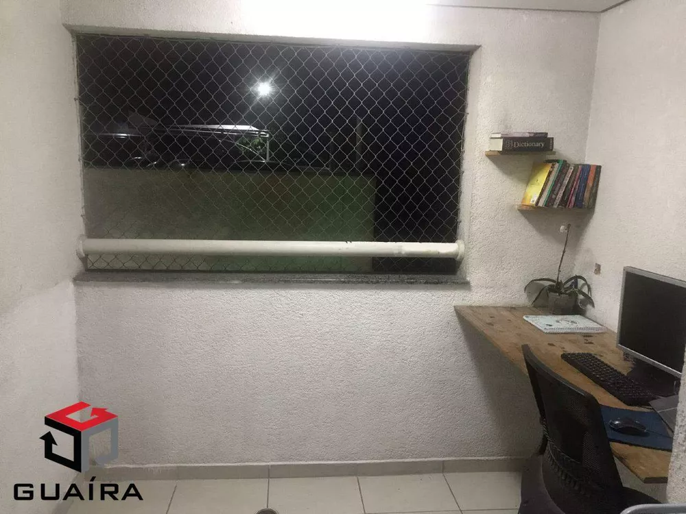 Apartamento à venda com 3 quartos, 67m² - Foto 2