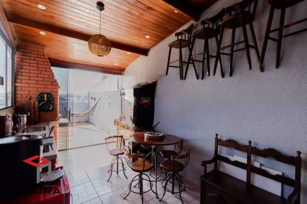 Cobertura à venda com 2 quartos, 110m² - Foto 4