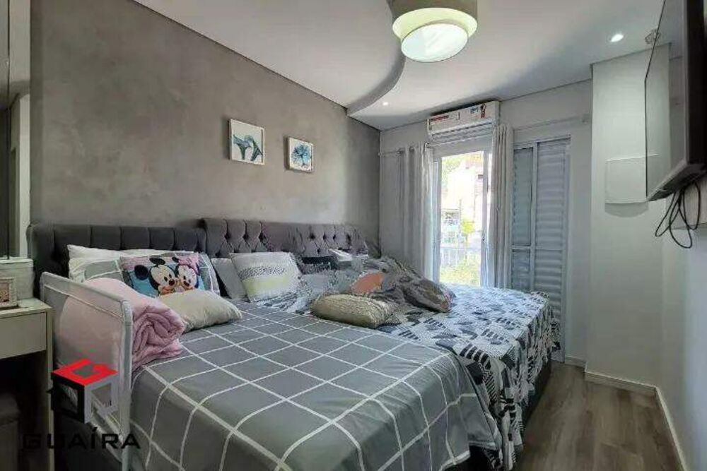 Sobrado à venda com 3 quartos, 263m² - Foto 2