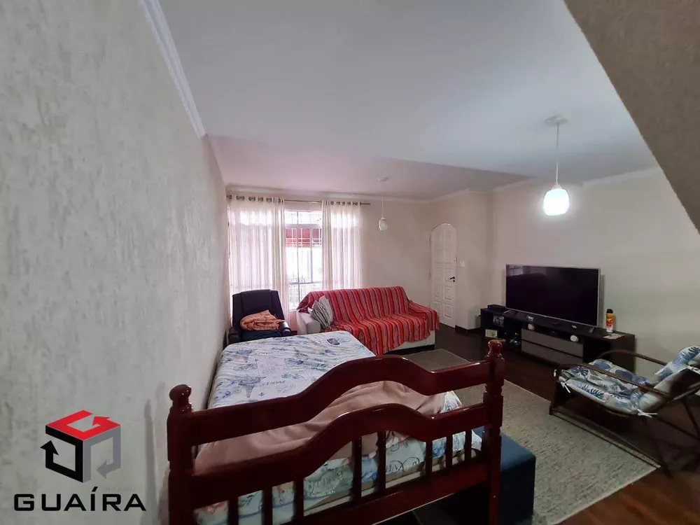 Sobrado à venda com 2 quartos, 200m² - Foto 3