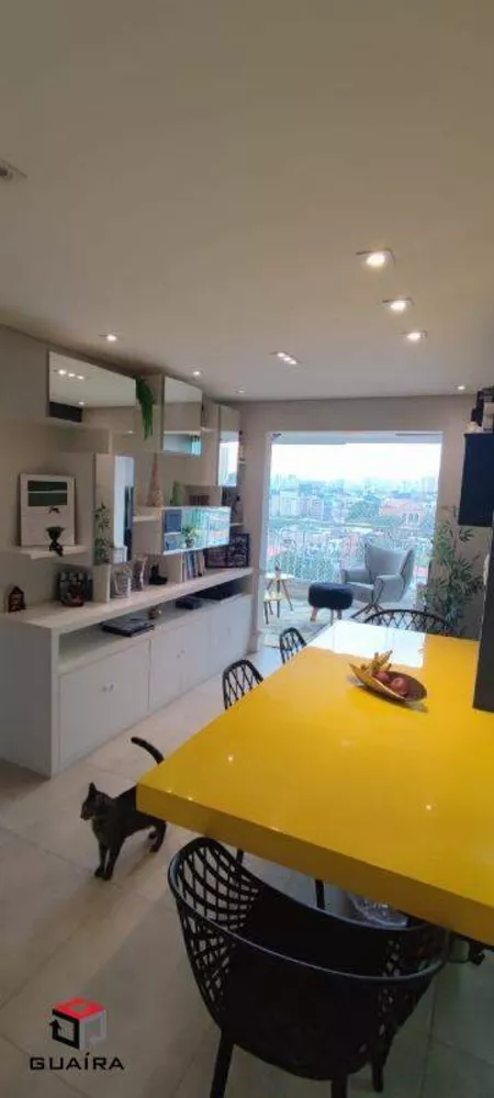 Apartamento à venda com 2 quartos, 62m² - Foto 1