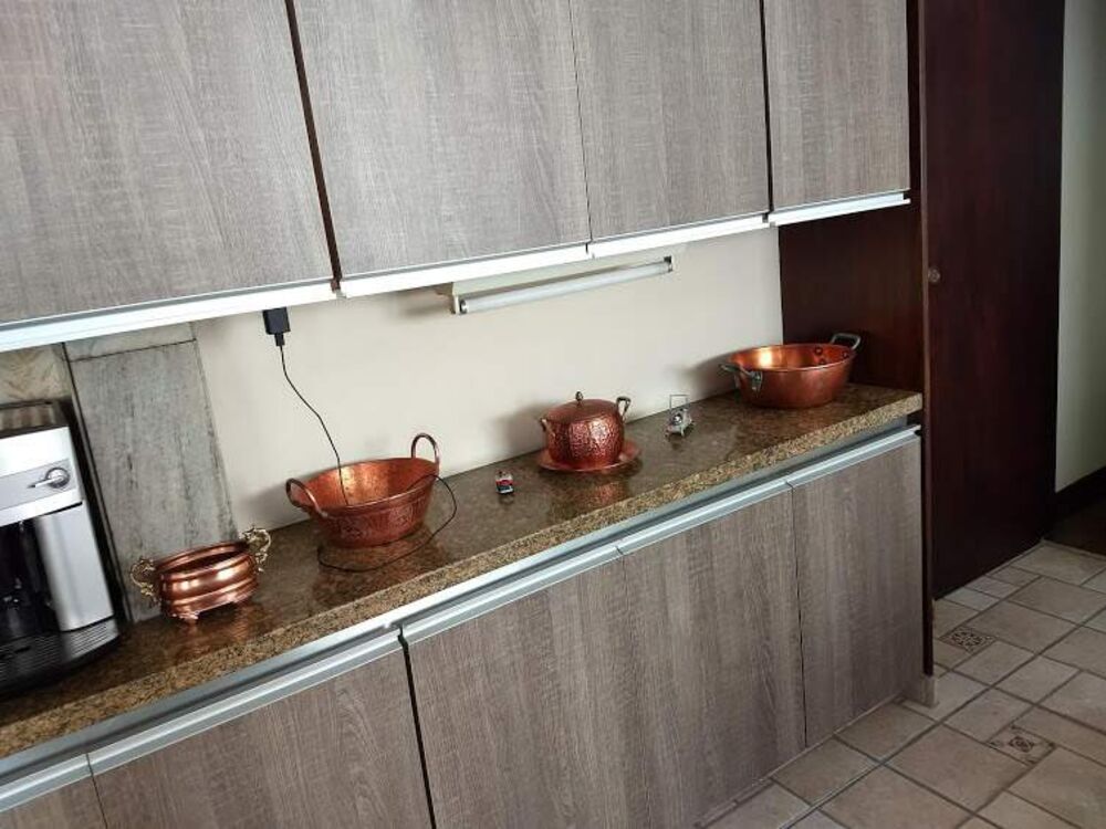 Sobrado à venda com 3 quartos, 420m² - Foto 2