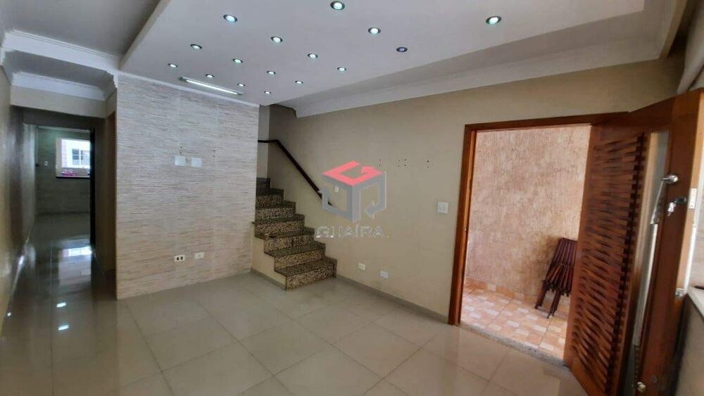 Sobrado à venda com 3 quartos, 212m² - Foto 2