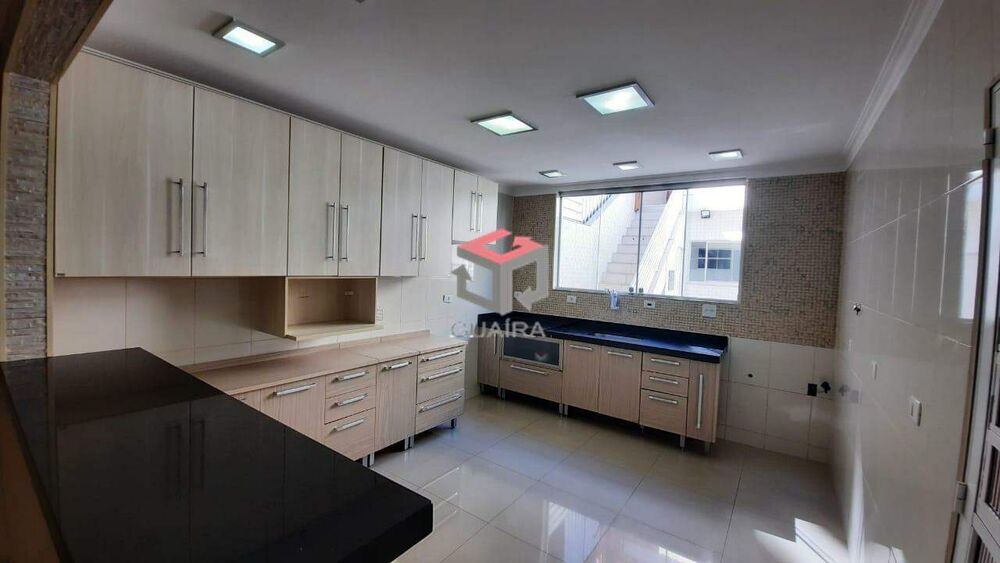 Sobrado à venda com 3 quartos, 212m² - Foto 4