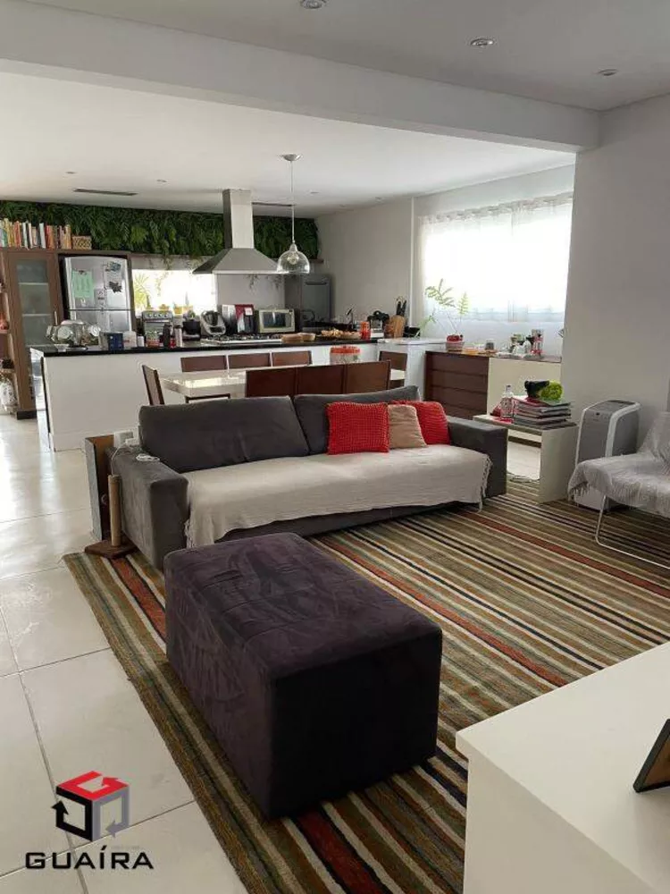 Cobertura à venda com 3 quartos, 250m² - Foto 1