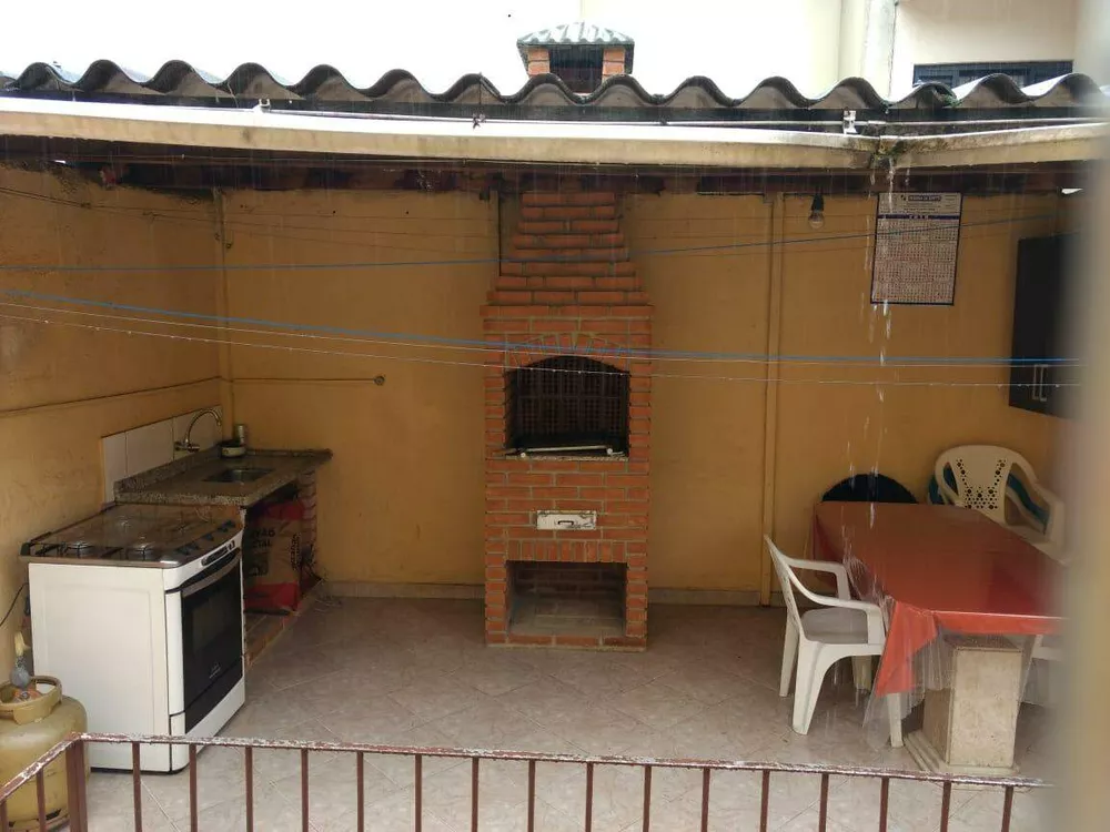 Sobrado à venda com 2 quartos, 141m² - Foto 1