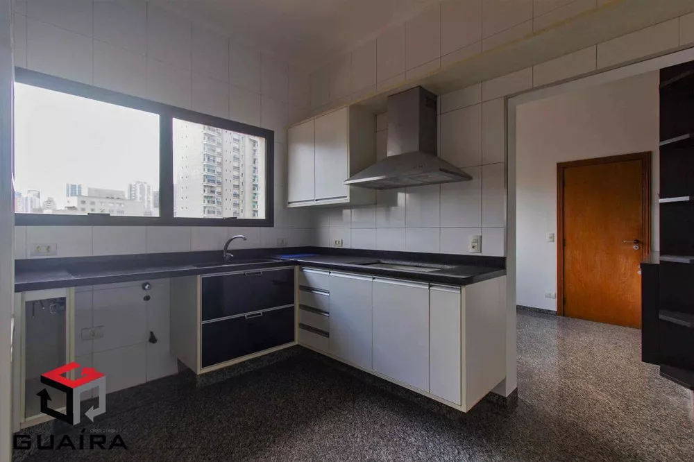 Apartamento à venda com 3 quartos, 283m² - Foto 3