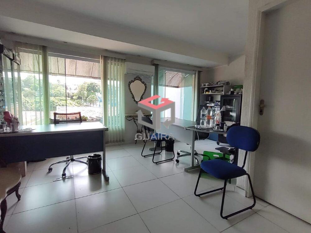 Depósito-Galpão-Armazém à venda, 201m² - Foto 1