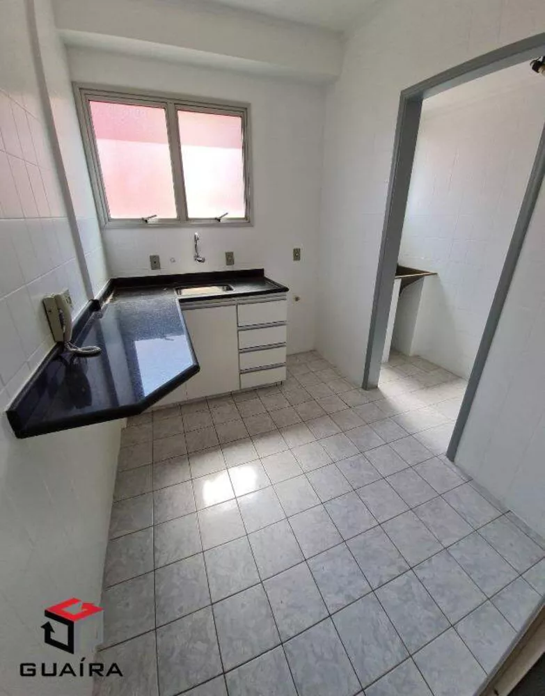 Apartamento à venda com 2 quartos, 62m² - Foto 2