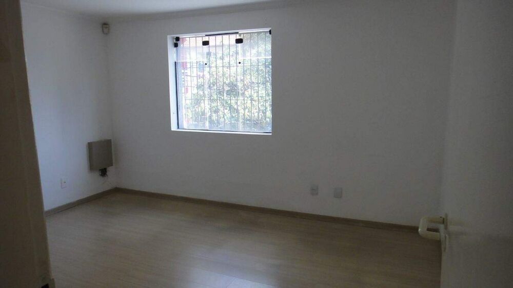 Sobrado à venda com 3 quartos, 100m² - Foto 1