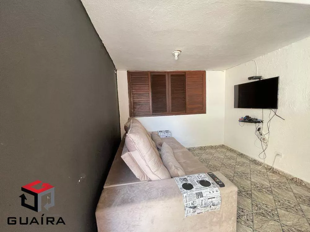 Casa à venda com 4 quartos, 136m² - Foto 1