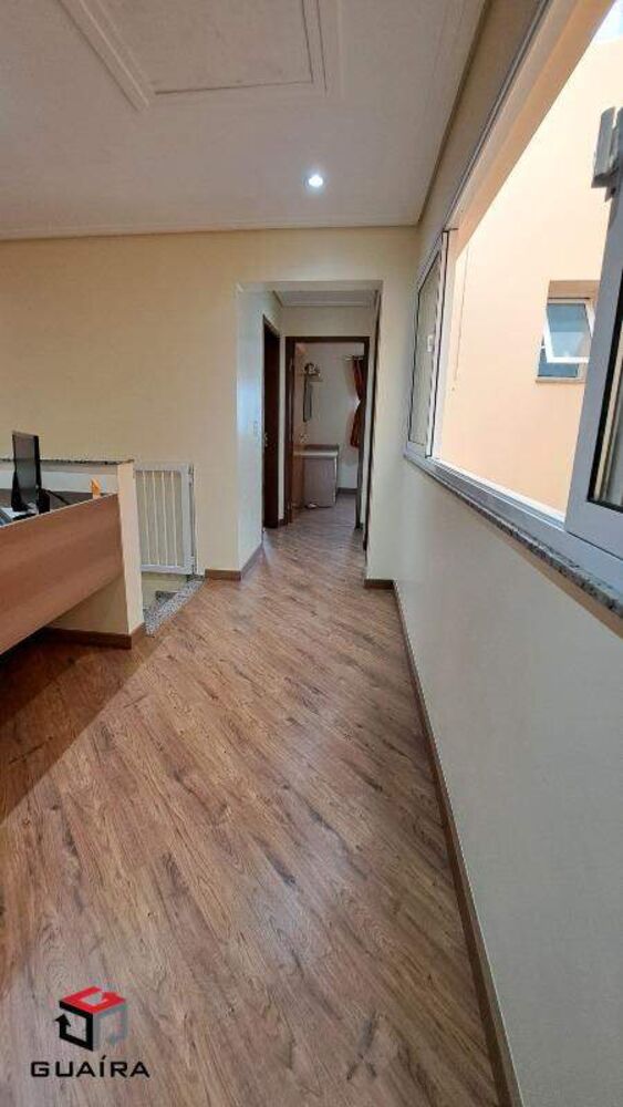 Sobrado à venda com 3 quartos, 263m² - Foto 1