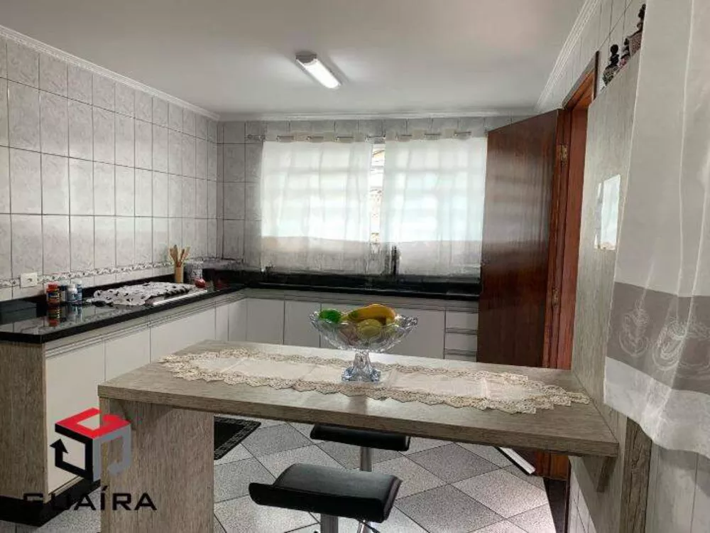 Sobrado à venda com 3 quartos, 180m² - Foto 4