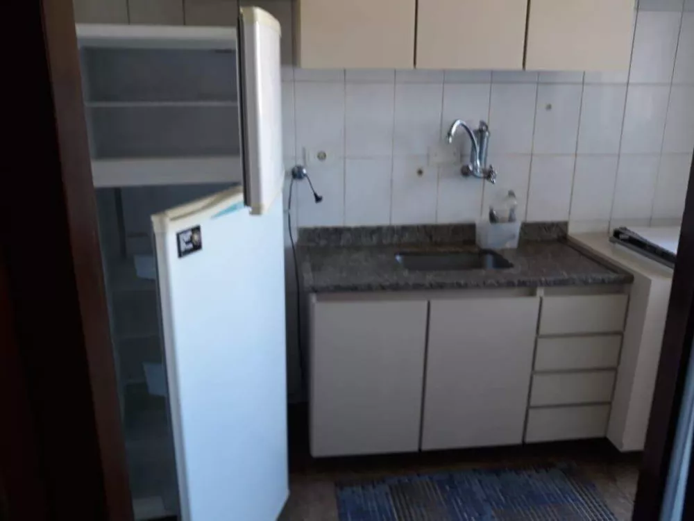 Apartamento para alugar com 2 quartos, 65m² - Foto 4